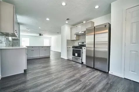 11011 Landsbury Court Houston TX 77099