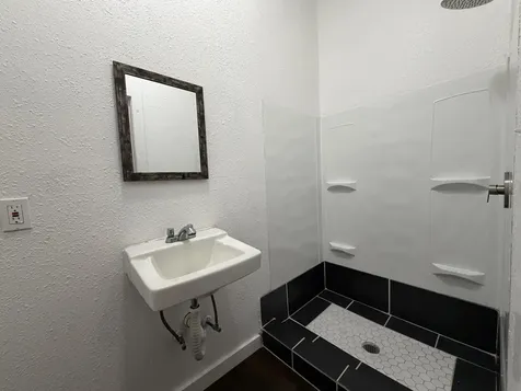 1211 W Park Avenue 105 Orange TX 77630