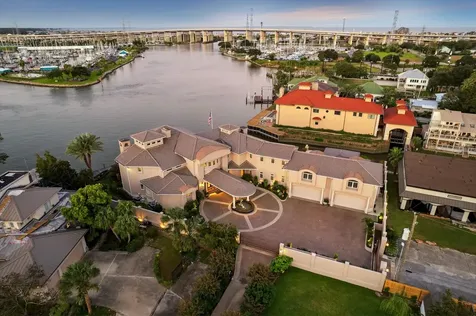 112 Bayou Lane Kemah TX 77565