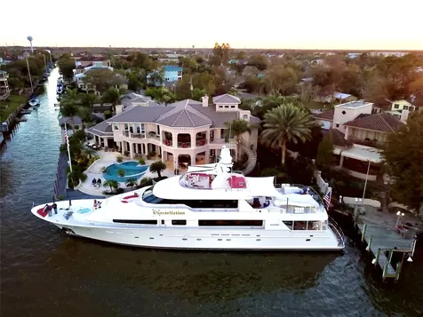 112 Bayou Lane Kemah TX 77565