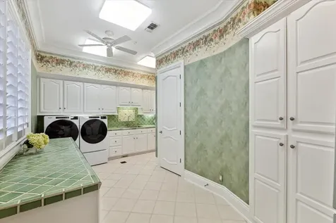 112 Bayou Lane Kemah TX 77565