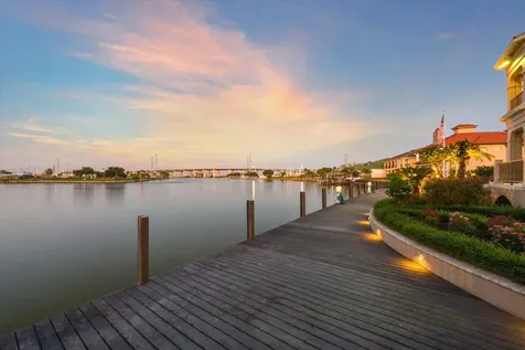 112 Bayou Lane Kemah TX 77565