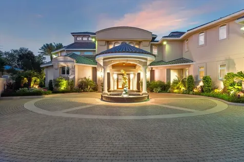 112 Bayou Lane Kemah TX 77565