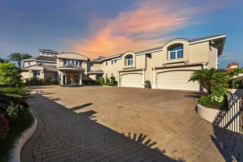 112 Bayou Lane Kemah TX 77565
