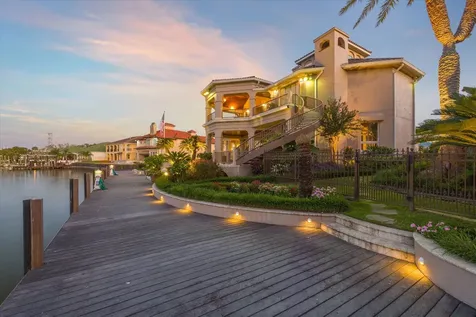 112 Bayou Lane Kemah TX 77565