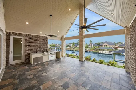 620 Appia Drive Kemah TX 77565