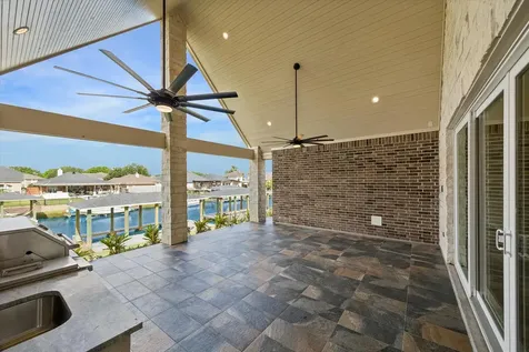 620 Appia Drive Kemah TX 77565