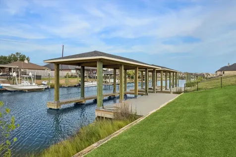 620 Appia Drive Kemah TX 77565