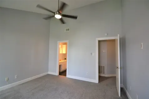 2626 North Boulevard 22 Houston TX 77098