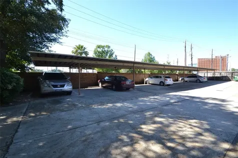 2626 North Boulevard 22 Houston TX 77098