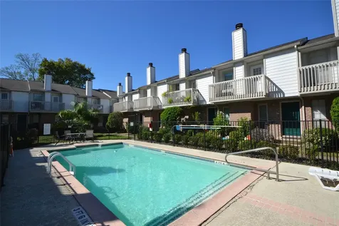 2626 North Boulevard 22 Houston TX 77098