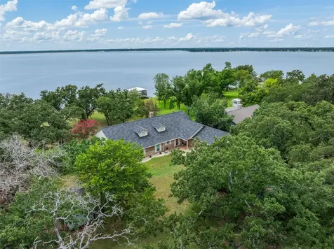 20228 County Road 376 Marquez TX 77865