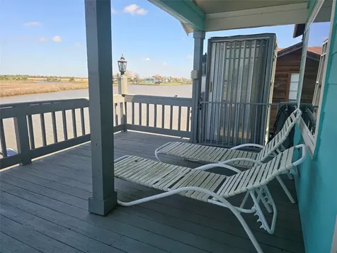 211 Redfish Drive Freeport TX 77541