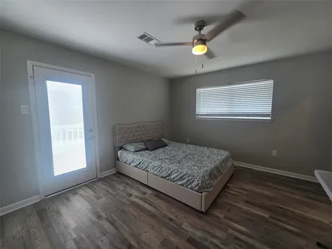 211 Redfish Drive Freeport TX 77541