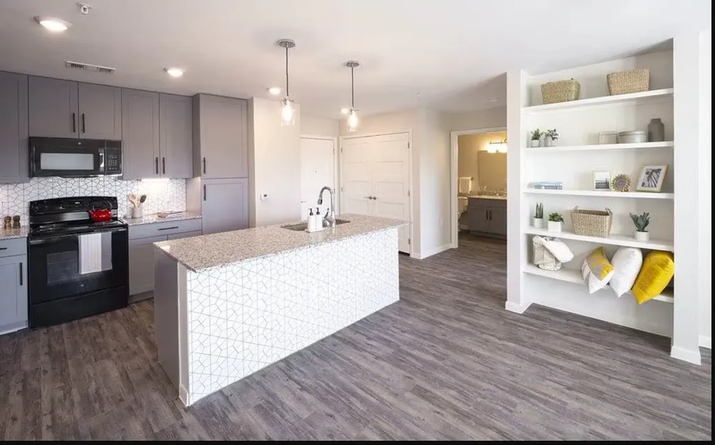 4611 N Interstate 35 Frontage Road Austin TX 78722