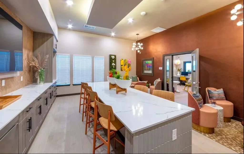 4611 N Interstate 35 Frontage Road Austin TX 78722
