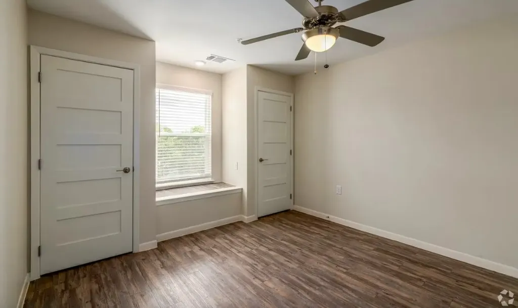 4611 N Interstate 35 Frontage Road Austin TX 78722