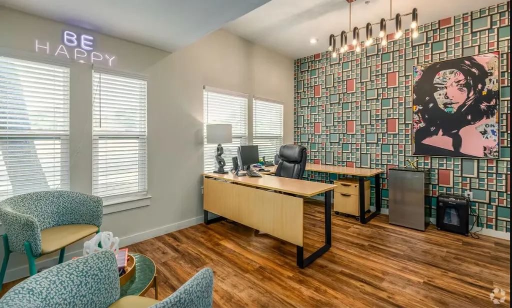 4611 N Interstate 35 Frontage Road Austin TX 78722
