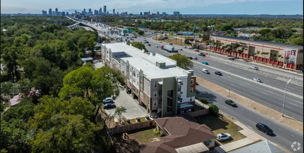 4611 N Interstate 35 Frontage Road Austin TX 78722