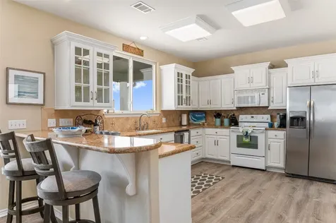200 Mobile Crystal Beach TX 77650