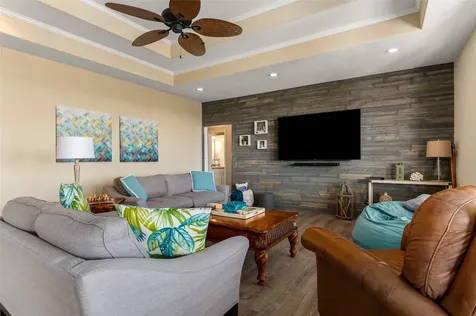 200 Mobile Crystal Beach TX 77650