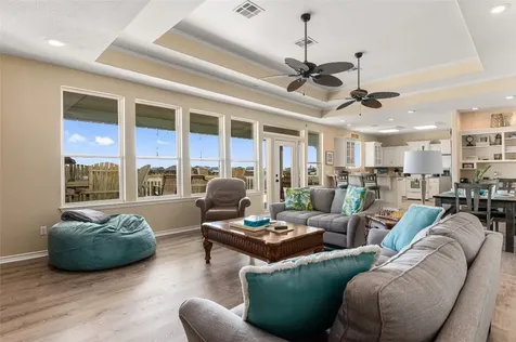 200 Mobile Crystal Beach TX 77650