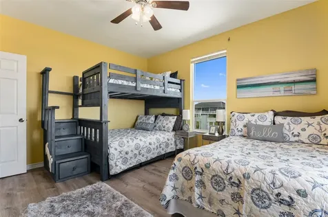 200 Mobile Crystal Beach TX 77650