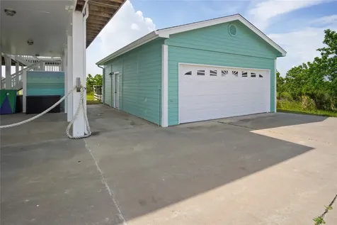 200 Mobile Crystal Beach TX 77650