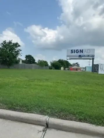 18426 Highway 105 W Montgomery TX 77356