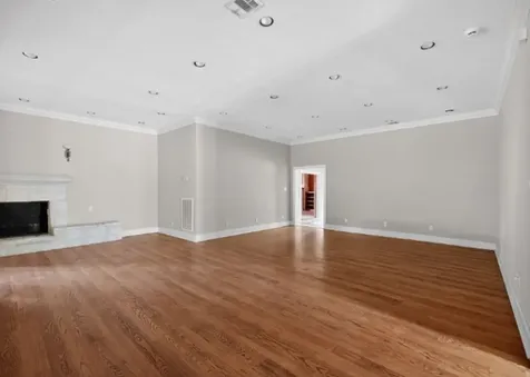 6 Heritage Court Houston TX 77024