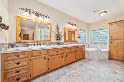 6023 Carolyn Lane Richmond TX 77406