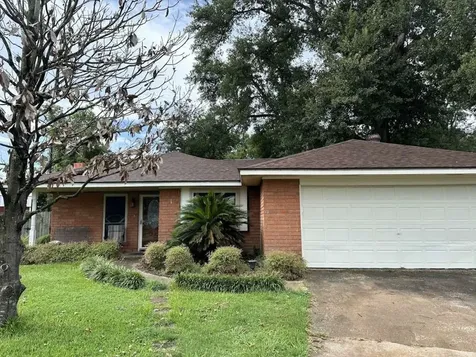 718 Westbury Street West Orange TX 77630