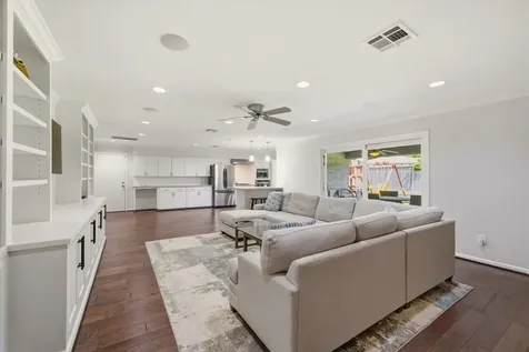 5434 Valkeith Drive Houston TX 77096
