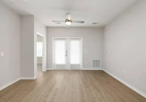 2551 N Guadalupe Street 2109 Seguin TX 78155