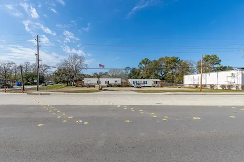 24203 Fm 2100 Road Huffman TX 77336