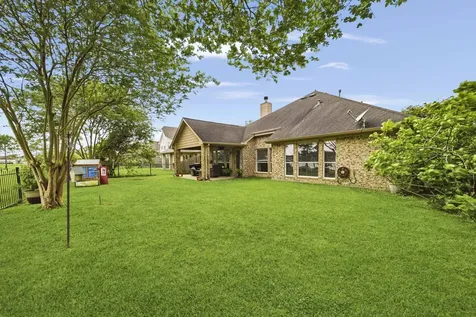 1575 Garden Lakes Drive Friendswood TX 77546