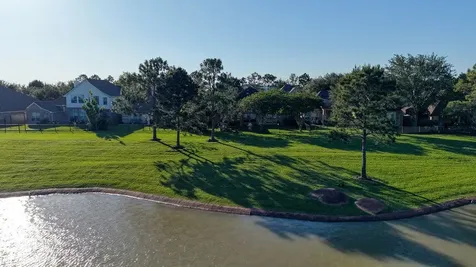 1575 Garden Lakes Drive Friendswood TX 77546