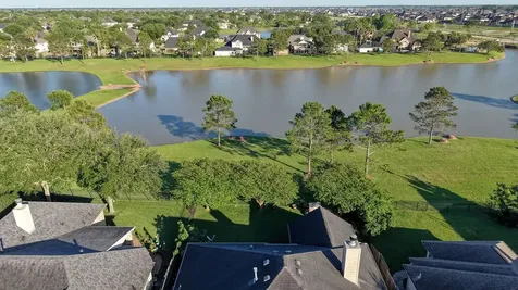 1575 Garden Lakes Drive Friendswood TX 77546