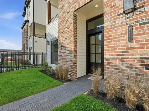 9207 Fort George Street Houston TX 77063