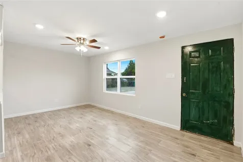 7010 Brownsville Street 1/2 Houston TX 77020