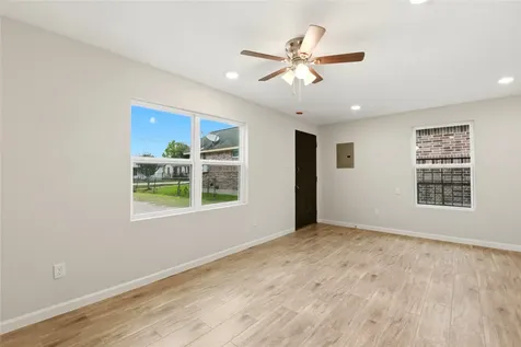 7010 Brownsville Street 1/2 Houston TX 77020