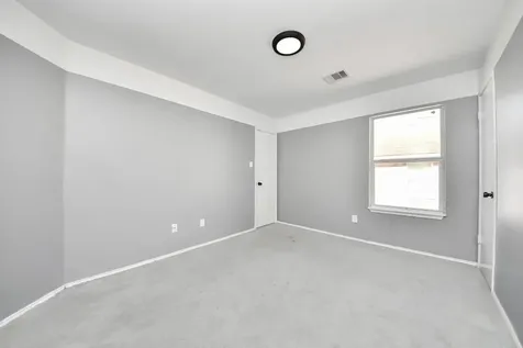 10217 Teneha Drive A Houston TX 77033