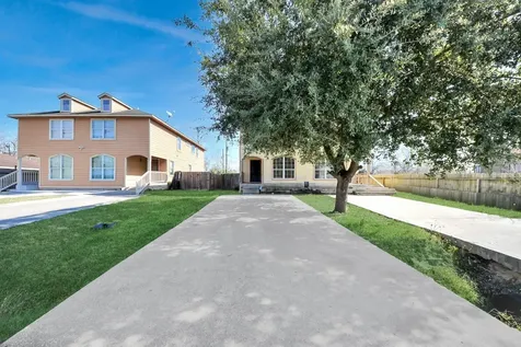 10217 Teneha Drive A Houston TX 77033