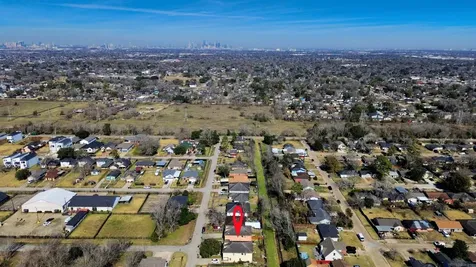 10217 Teneha Drive A Houston TX 77033