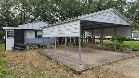 78 Avenue D Van Vleck TX 77482