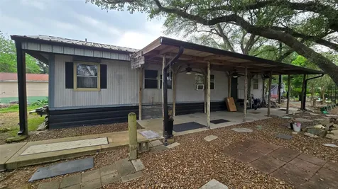 78 Avenue D Van Vleck TX 77482