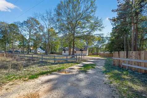 170 Walter Drive Cleveland TX 77328