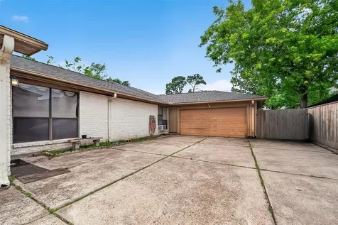 12811 Hidden Castle Drive Houston TX 77015