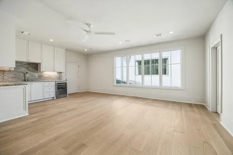 3717 Chevy Chase Drive Houston TX 77019