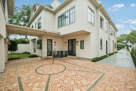 3717 Chevy Chase Drive Houston TX 77019